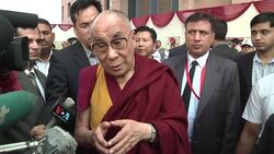 The Dalai Lama pays tribute to former South African president Nelson Mandela News Clip
