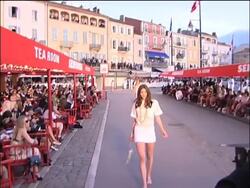 Chanel presents it's 2010-2011 cruise collection News Clip