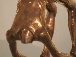 CLEAN: Artist Louise Bourgeois dies in New York News Clip