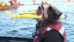 CLEAN : Greenpeace kayakers block Arctic bound Shell rig News Clip