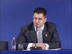 WRAP EU FMs in talks with Serbian and Kos official; Thaci bites News Clip