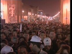 WRAP Officials end queue, cordon, angry reax, crowd surge News Clip