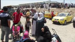 CLEAN : Mosul residents flee for the safety of the Kurdish region News Clip