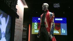 CLEAN : Paris hosts David Bowie exhibition News Clip