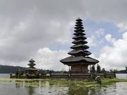 MS Shot of Pura Ulun Danu temple at Lake Bratan / Bedugul, Bali, Indonesia   Stock Footage