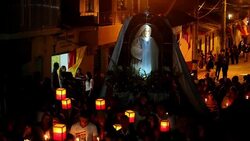 VOICED : Festejos por santa colombiana News Clip