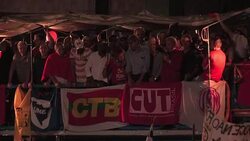 CLEAN : Thunderous cheers for Lula at Brazil pro govt demo News Clip