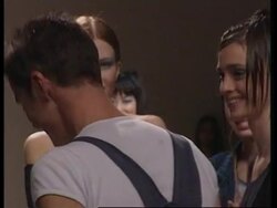 ENTERTAINMENT WEEKLY:  ENT 1 - PARIS FASHION News Clip