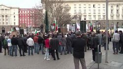 CLEAN : Far right and anti EU parties set to thrive in European vote 2 News Clip