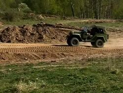 military jeep Stock Footage