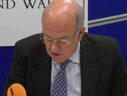 Super Injunction Footballer to Sue Twitter News Clip