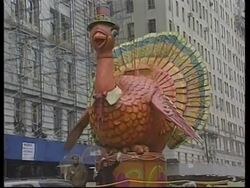 USA: NEW YORK: THANKSGIVING PARADE News Clip