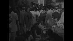 CAN756 WORSHIPPERS OF GANESH AT HINDU TEMPLE IN CALCUTTA PRAY FOR GOOD FORTUNE Instructional Video