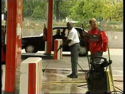 FRANCE: FUEL BLOCKADES WRAP News Clip