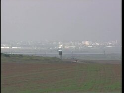 Israeli troops and tanks on the Gaza border Instructional Video