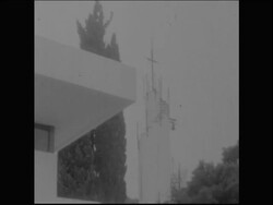 SYND 12 12 74 JUAN AND EVITA PERON BODIES ON DISPLAY News Clip