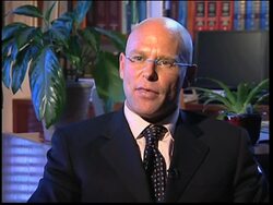 Criminal defence attorney on police case building against Dr. Murray News Clip