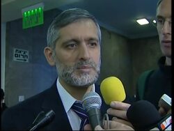 Israeli cabinet discusses Olmert's plan to free 250 Palestinian prisoners next month News Clip