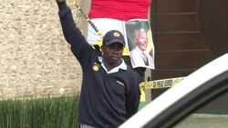 CLEAN : Tributes continue outside Mandelas Johanne News Clip