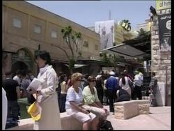 European Pilgrims and Muslim leader express anger over Pope's visit News Clip