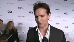 Robin Thicke talks EMA performance, honored along with Peter Facinelli and Sam Trammell at GQ Ball News Clip