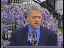 USA - Clinton goes to view flood area News Clip