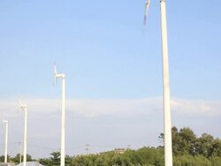 Wind turbine spinning Stock Footage