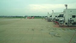 Time-lapse Airport Gate & Jetliner HD Stock Footage