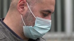 Free meals delivered to Milan hospital staff Instructional Video