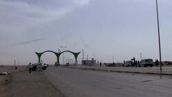 CLEAN: Hundreds flee as Kadhafi forces pound Ajdabiya News Clip