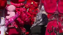 CLEAN : Iraqis embrace romance as violence spikes News Clip