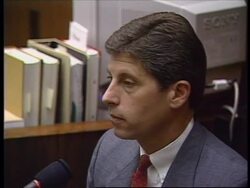 USA: OJ SIMPSON TRIAL: DETECTIVE TESTIFIES News Clip