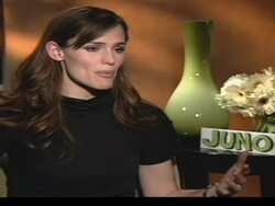INTERVIEW: Jennifer Garner on acting forms Stock Footage