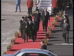 NEW ZEALAND: APEC SUMMIT: ARRIVALS News Clip