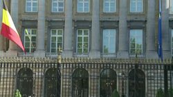 CLEAN : Belgium heads for vote torn between Flemish and French News Clip