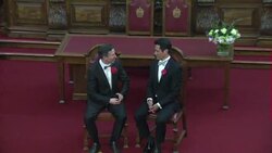 The FBI has obtained a warrant to start reviewing emails found on a laptop used by top Hillary Clinton aide Huma Abedin and her husband Anthony Weiner, according to reports from US media. News Clip