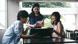 Waitress taking an order with tablet Stock Footage