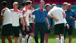 VOICED : El Mundial en fotos: dia 30 News Clip