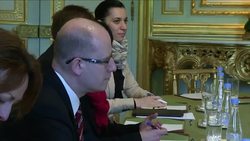 Hollande meets Czech PM Sobotka, says further sanctions on Russia possible News Clip