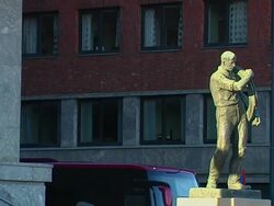 Pull Back Shot Statue Eastern Norway Oslo Norway Stock Footage