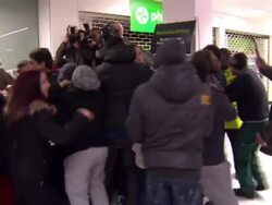 Black Friday sales scenes in the UK News Clip