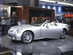 2004 Cadillac XLR roadster montage Stock Footage