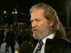 INTERVIEW Jeff Bridges on revisiting the roll 28 years later, on working with cast and crew, on working with making movies without cameras, on making a myth about technology, on the film being rumored for 28 years Stock Footage