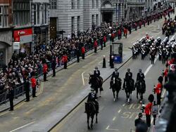 Baroness Thatcher Funeral - Ludgate Hill Stock Footage