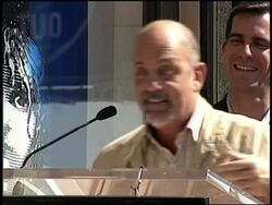 Singer the latest addition to the Hollywood Walk of Fame News Clip