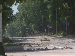 WRAP Talks to end Pakistan mosque siege fail, firing resumes; ADDS AP hospital shots News Clip