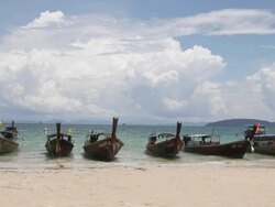Taxi boats on the beach (Railay, Krabi, Thailand). Stock Footage