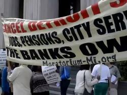 People picket outside  Detroit bankruptcy court Stock Footage
