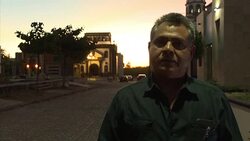 VOICED : Tumbas con aire acondicionado para narcotraficantes en Mexico News Clip