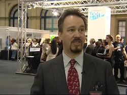 The latest make up trends go on show in London News Clip